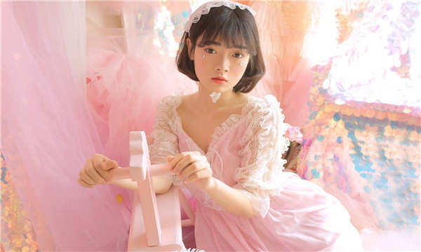 尚义供卵试管代怀生子多少钱？这一直是很多不孕不育家庭关注的话题。在中国，不孕不育的发生率越来越高，根据《中国不孕不育现状调研报告》显示，育龄夫妇的不孕不育率从20年前的3%增长至现在的12.5%-18.2%，患者人数高达6000万以上。在这样的背景下，许多家庭通过供卵试管来实现自己的生育梦想。那么，供卵试管代怀生子的费用到底是多少呢？